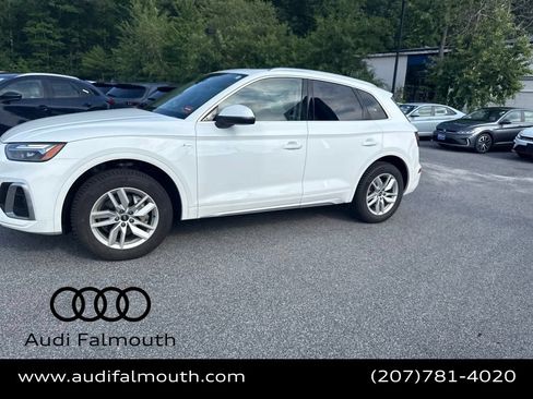 Used 2022 Audi Q5 2.0T Premium w/ Convenience Package AWD/4WD image 16