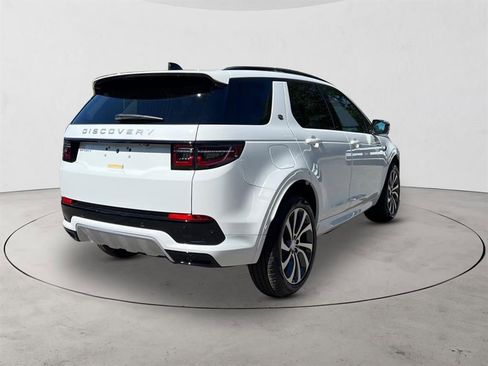 New 2025 Land Rover Discovery Sport S image 5