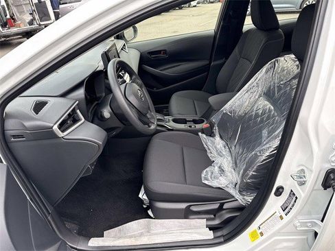 Used 2026 Toyota Corolla LE image 14