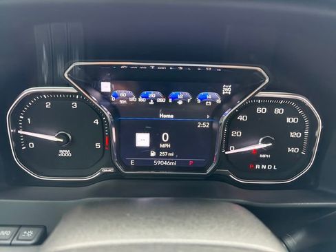 Used 2022 GMC Sierra 2500 Denali w/ Denali Ultimate Package AWD/4WD image 11