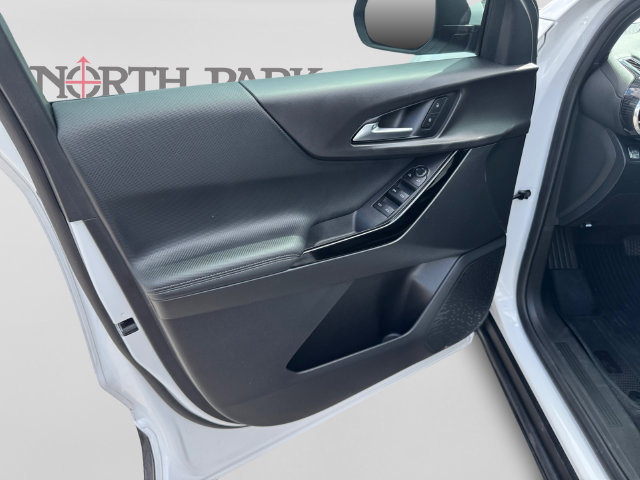 Used 2026 Chevrolet Equinox LT FWD image 10