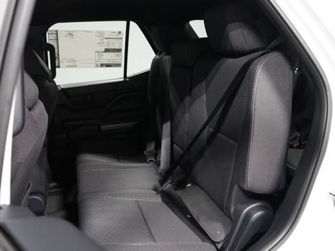 New 2026 Toyota 4Runner SR5 AWD/4WD image 31