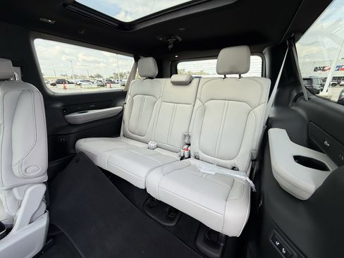 New 2026 Jeep Grand Wagoneer L 2WD w/ Premium Group I image 16