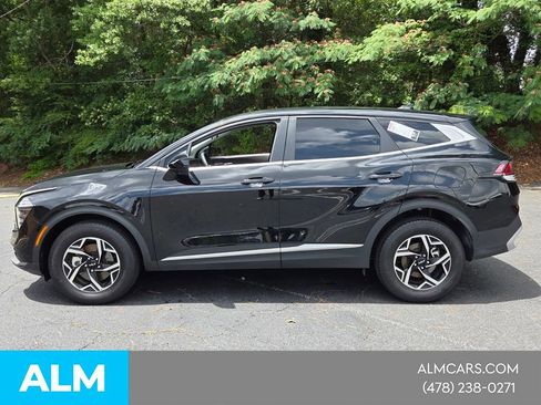 Used 2025 Kia Sportage LX AWD/4WD image 3