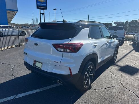 Used 2021 Chevrolet TrailBlazer RS w/ Technology Package image 6
