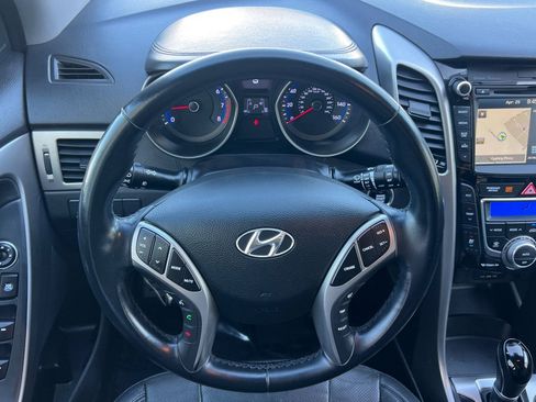 Used 2016 Hyundai Elantra GT w/ Option Group 03 FWD image 14