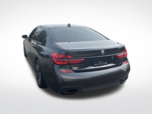 Used 2017 BMW 740i xDrive AWD/4WD image 5