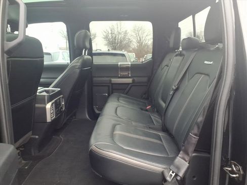 Used 2017 Ford F150 Platinum w/ Equipment Group 701A Luxury image 31