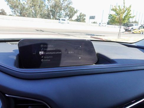 Certified 2024 MAZDA CX-30 AWD 2.5 S w/ Preferred Package image 21