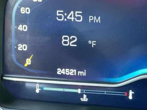 Used 2025 Chevrolet Silverado 1500 LT image 15