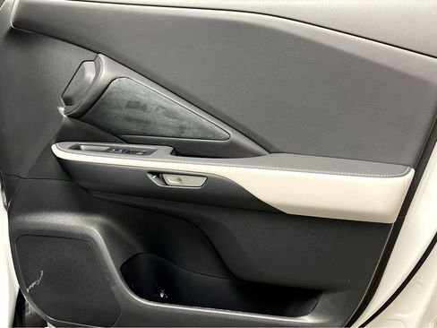 New 2026 Lexus TX 500h AWD image 23