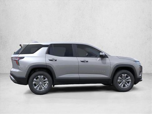 New 2026 Chevrolet Equinox LT w/ Safety and Technology Package FWD image 6