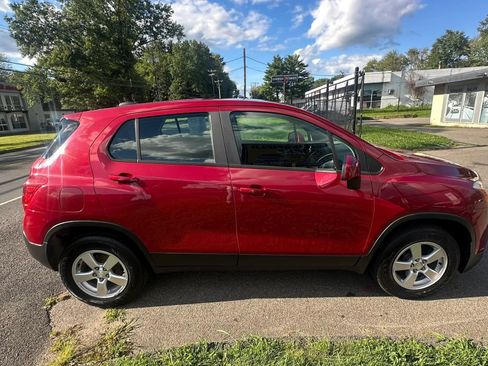 Used 2015 Chevrolet Trax LS AWD/4WD image 4