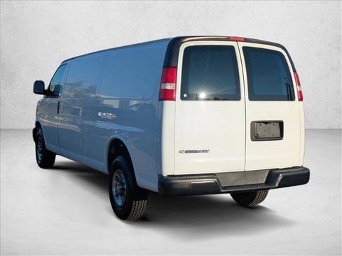 Used 2019 Chevrolet Express 2500 Extended w/ Driver Convenience Package image 8