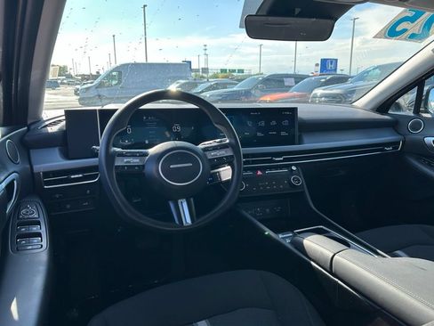 Used 2025 Hyundai Sonata SEL FWD image 14