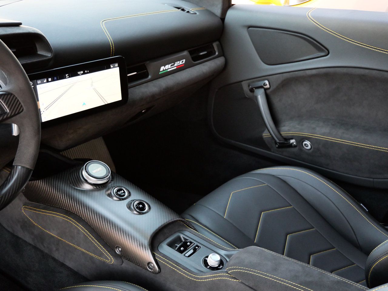 Used 2023 Maserati MC20 Coupe RWD image 15