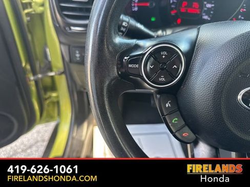 Used 2014 Kia Soul FWD image 16