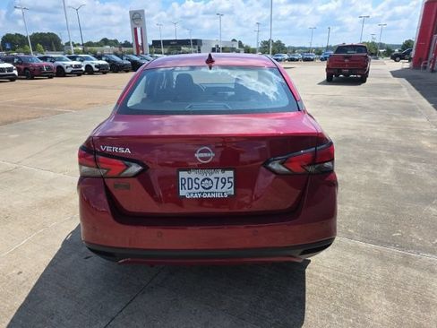 Certified 2025 Nissan Versa SV w/ Trunk Package FWD image 10
