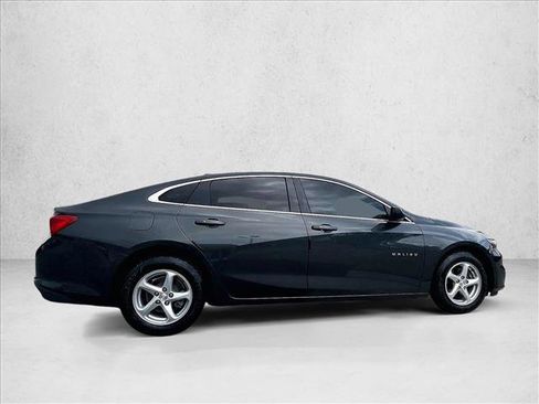 Used 2018 Chevrolet Malibu LS FWD image 5