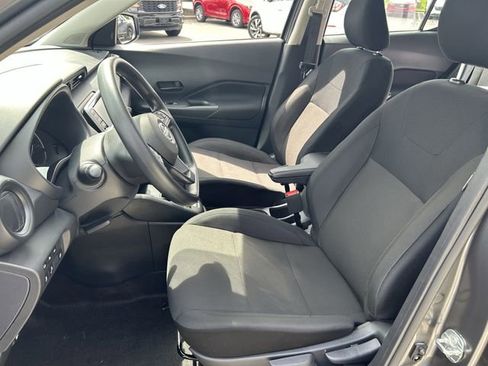 Used 2025 Nissan Kicks Play S FWD image 21