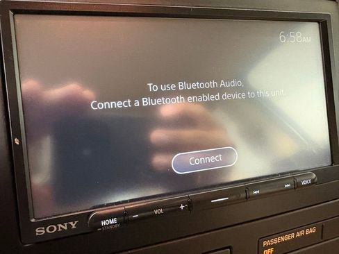 Used 2011 GMC Acadia SLT image 27