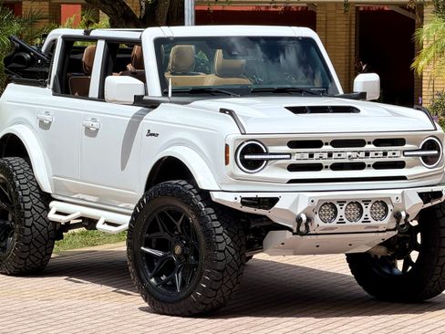 Used 2026 Ford Bronco Outer Banks AWD/4WD image 3