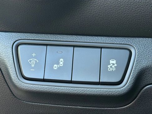 Used 2024 Kia Forte LXS w/ LXS Technology Package FWD image 21