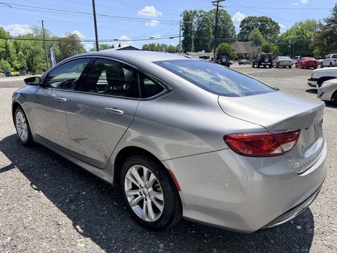 Used 2015 Chrysler 200 Limited w/ Convenience Group FWD image 8