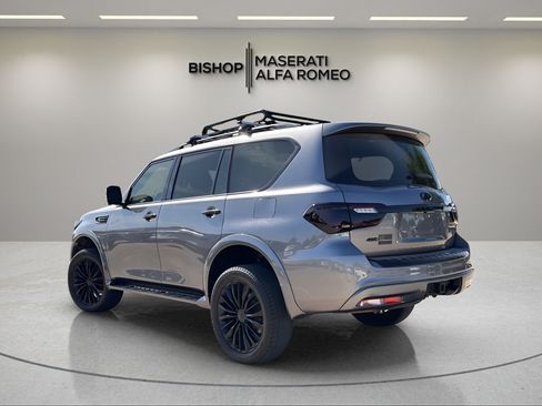 Used 2021 INFINITI QX80 Premium Select w/ Cargo Package AWD/4WD image 3