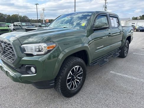 Used 2021 Toyota Tacoma TRD Sport image 4
