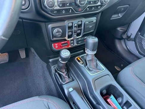 Used 2021 Jeep Wrangler Unlimited Rubicon image 18