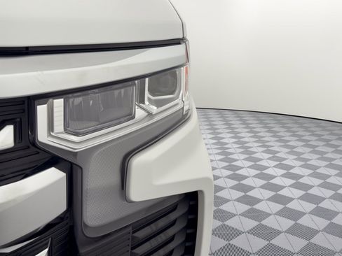 Used 2025 Chevrolet Silverado 1500 LTZ AWD/4WD image 12