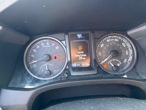 Used 2021 Toyota Tacoma TRD Pro AWD/4WD image 19