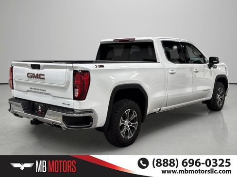 Used 2022 GMC Sierra 1500 SLE w/ X31 Off-Road Package AWD/4WD image 4