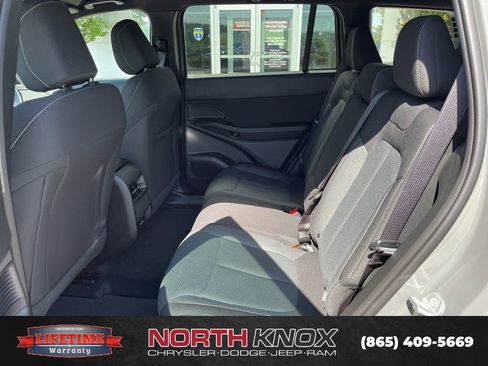 New 2026 Jeep Cherokee Laredo AWD/4WD image 12