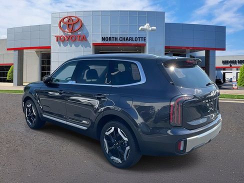 Used 2025 Kia Telluride EX w/ EX Captain's Chair Package FWD image 5