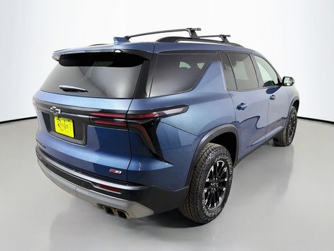 Used 2025 Chevrolet Traverse Z71 w/ LPO, Floor Liner Package AWD/4WD image 6