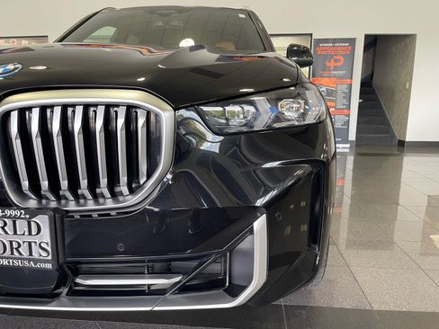 Used 2024 BMW X5 xDrive50e AWD/4WD image 10