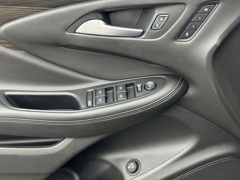 Used 2020 Buick Envision Premium w/ Driver Confidence Package AWD/4WD image 41
