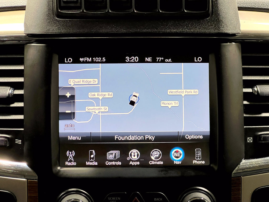 Used 2015 RAM 2500 Laramie AWD/4WD image 11