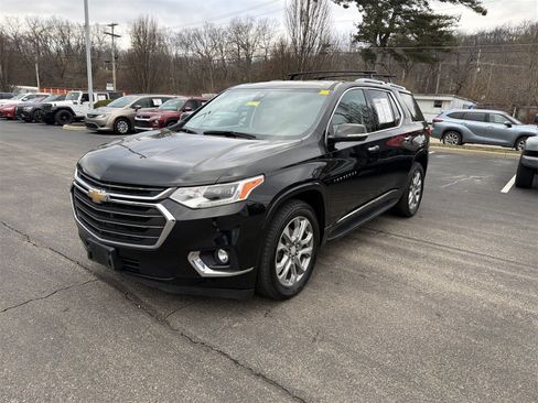Used 2018 Chevrolet Traverse Premier w/ LPO, 'HIT The Road' Package image 4