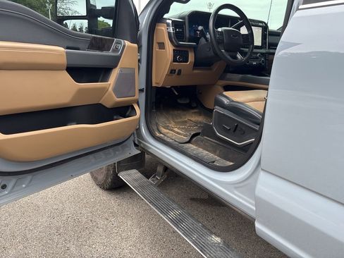 Used 2024 Ford F350 Lariat w/ Lariat Ultimate Package image 14