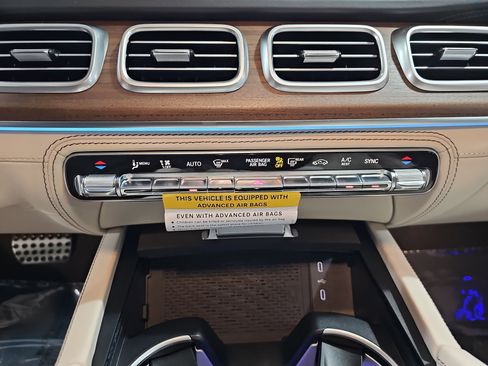 New 2026 Mercedes-Benz GLS 63 AMG 4MATIC image 23