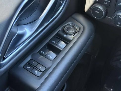 Used 2022 Chevrolet Tahoe LT AWD/4WD image 18