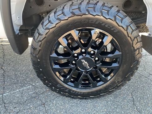 Used 2026 Chevrolet Silverado 2500 LT w/ Trail Boss Package AWD/4WD image 10