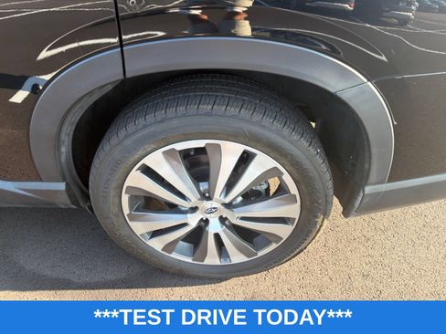 Used 2022 Subaru Ascent Limited AWD/4WD image 12