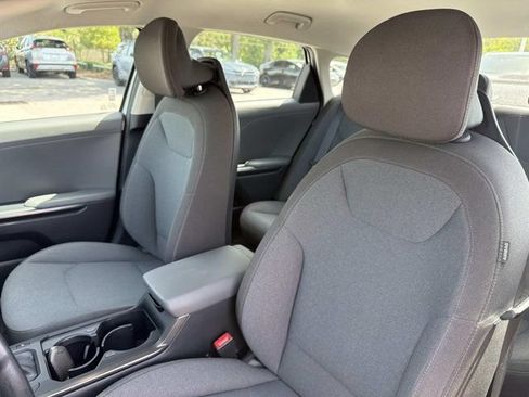 Used 2025 Kia K4 FWD image 10