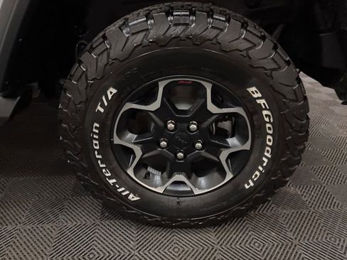 Used 2023 Jeep Wrangler Rubicon w/ LED Lighting Group image 28