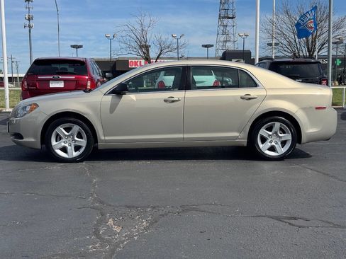 Used 2012 Chevrolet Malibu LS FWD image 9