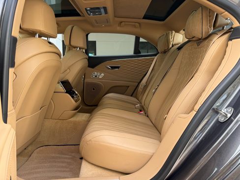 Used 2021 Bentley Flying Spur W12 AWD/4WD image 29
